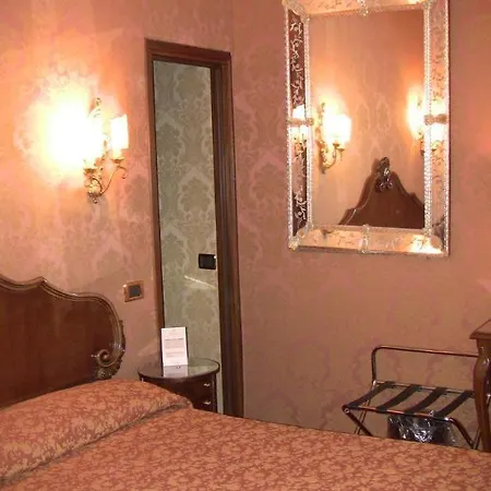 Hotel Lisbona Benátky