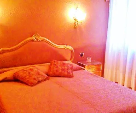 Lisbona فندق 3*