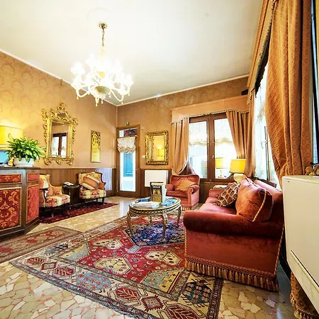 Lisbona فندق 3*